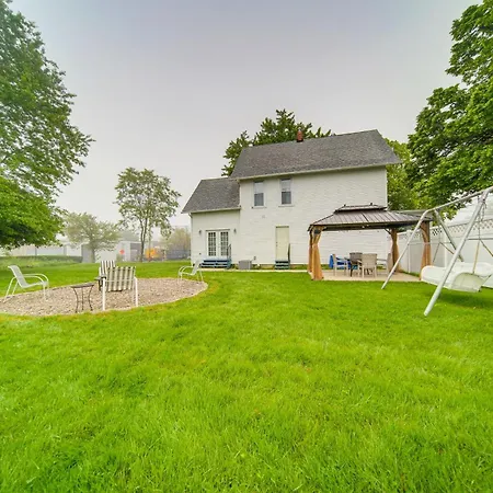 Lake Erie Vacation Home 1 Block To Bridge Street